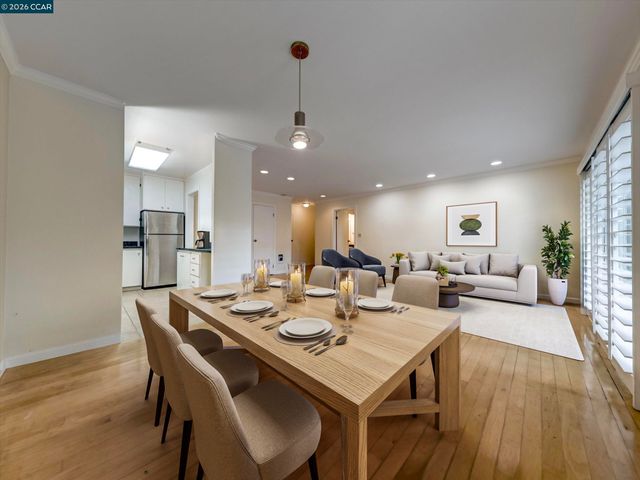 820 N Delaware St 215, San Mateo, CA 94401