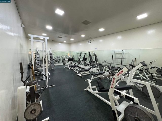 820 N Delaware St 215, San Mateo, CA 94401