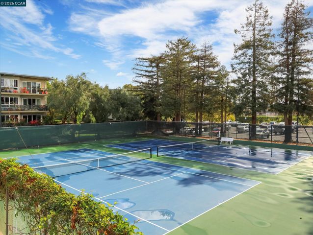 820 N Delaware St 215, San Mateo, CA 94401