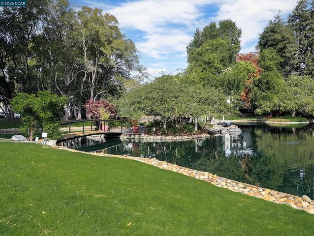 820 N Delaware St 215, San Mateo, CA 94401