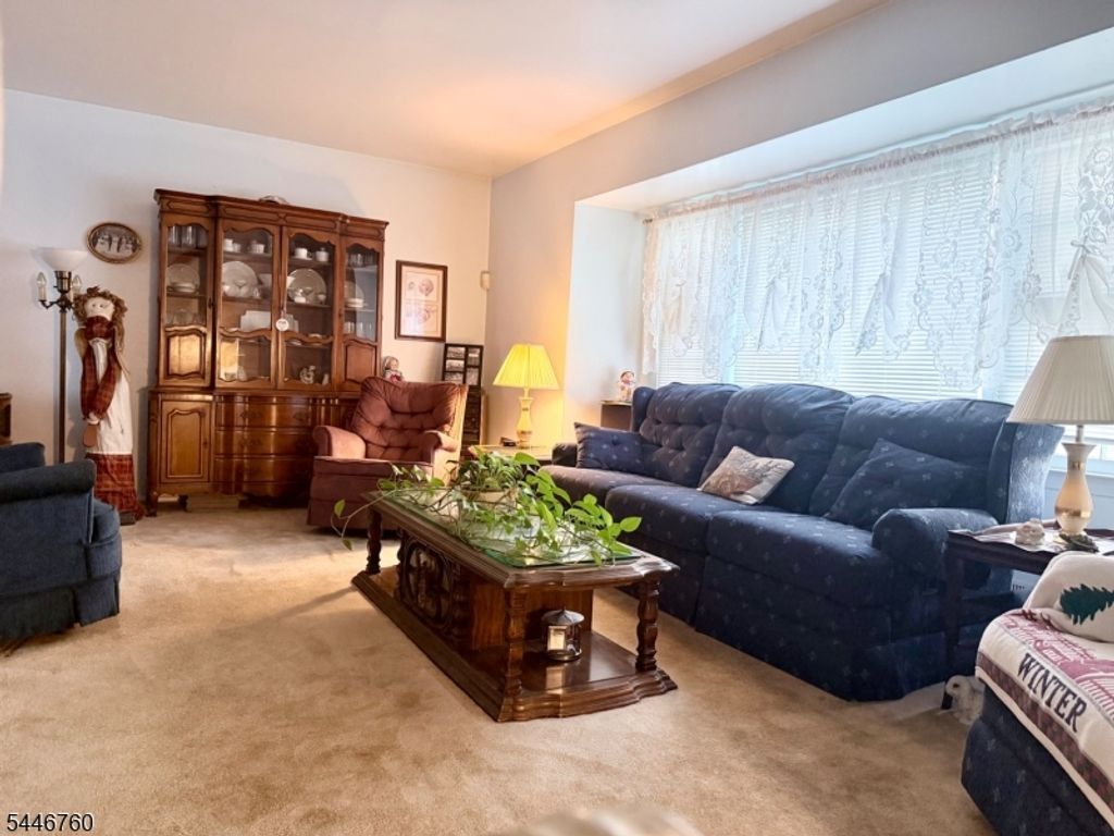 138 Georgia St, Clark Twp., NJ 07066 — photo 2