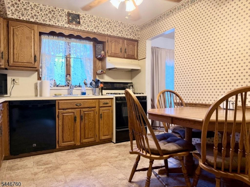 138 Georgia St, Clark Twp., NJ 07066 — photo 5