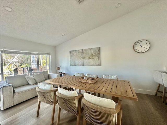 18715 NW 1st St, Pembroke Pines, FL 33029