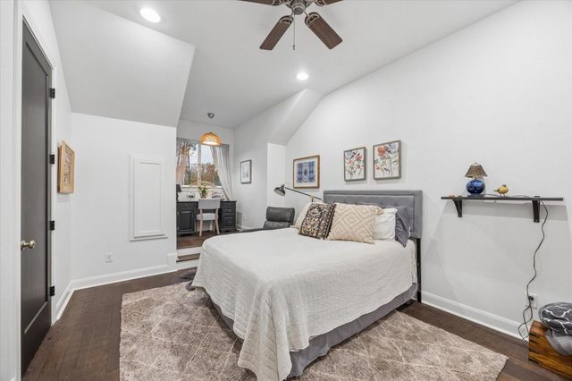 1815 Charter Street, Columbus, TX 78934
