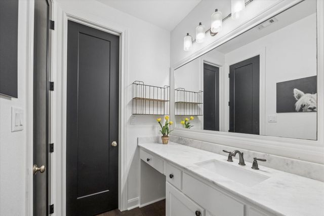 1815 Charter Street, Columbus, TX 78934