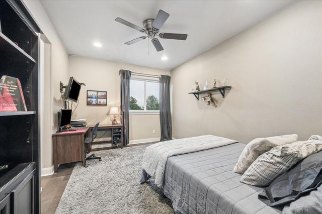 1815 Charter Street, Columbus, TX 78934