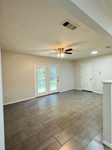 528 Apollo Drive, Denton, TX 76209
