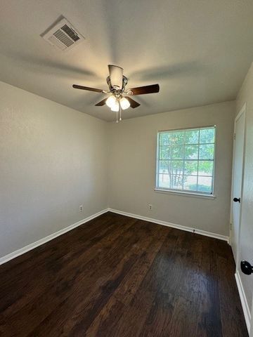 528 Apollo Drive, Denton, TX 76209