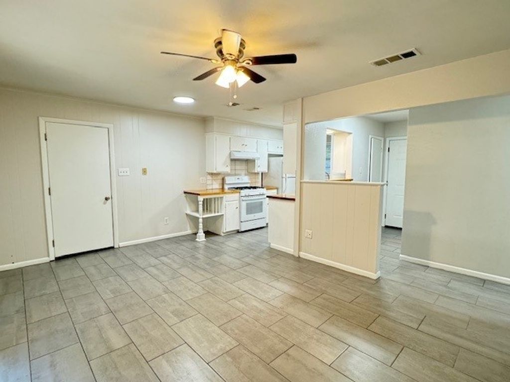 528 Apollo Drive, Denton, TX 76209