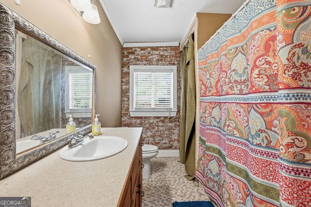 642 Skyline Drive, Toccoa, GA 30577