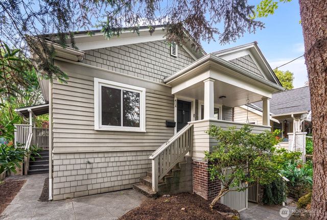 414 N 46th St, Seattle, WA 98103