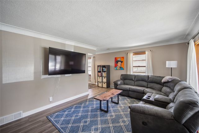 4101 33rd Street, Des Moines, IA 50310