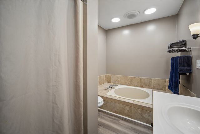 4101 33rd Street, Des Moines, IA 50310