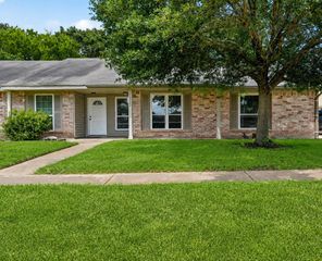19322 Woodglen Drive, Katy, TX 77449