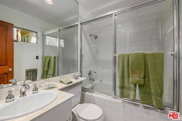 9545 Dalegrove Drive, Beverly Hills, CA 90210