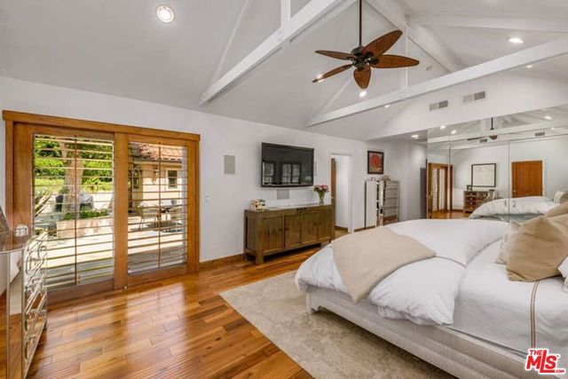 9545 Dalegrove Drive, Beverly Hills, CA 90210