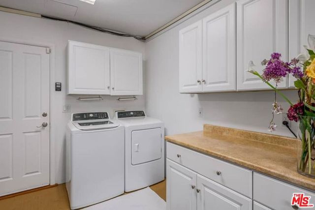 9545 Dalegrove Drive, Beverly Hills, CA 90210