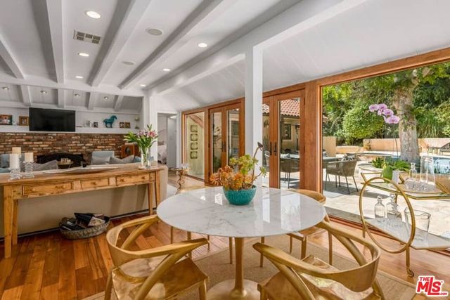 9545 Dalegrove Drive, Beverly Hills, CA 90210