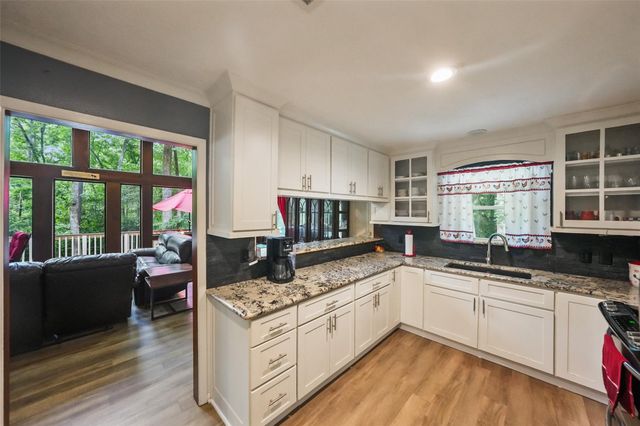 200 Cochran Lane, Coldspring, TX 77331