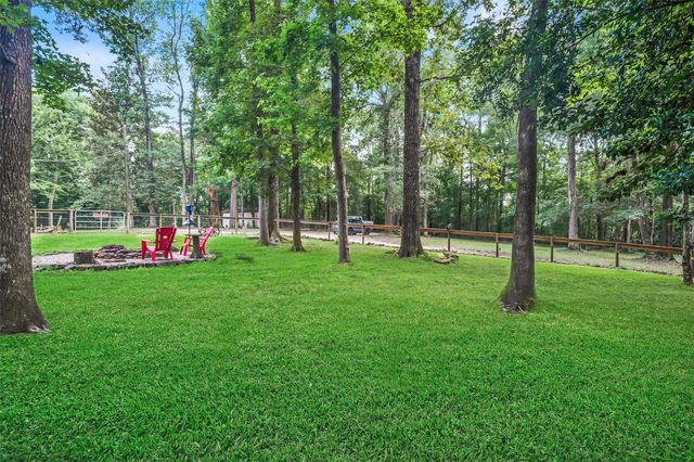 200 Cochran Lane, Coldspring, TX 77331