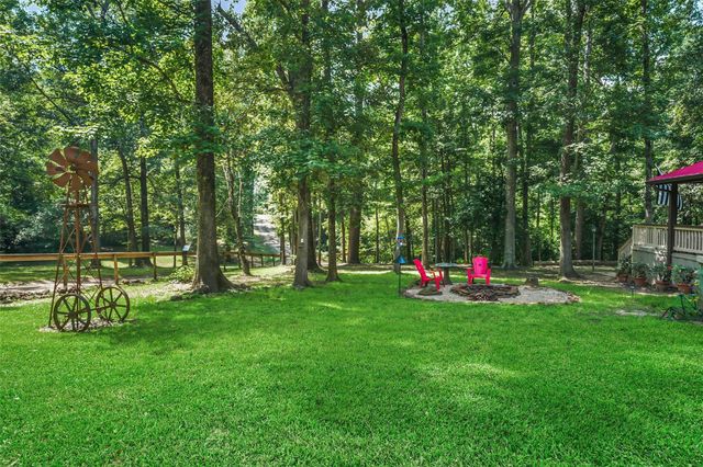 200 Cochran Lane, Coldspring, TX 77331