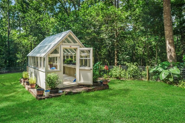200 Cochran Lane, Coldspring, TX 77331