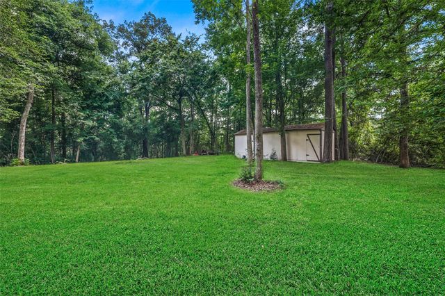 200 Cochran Lane, Coldspring, TX 77331