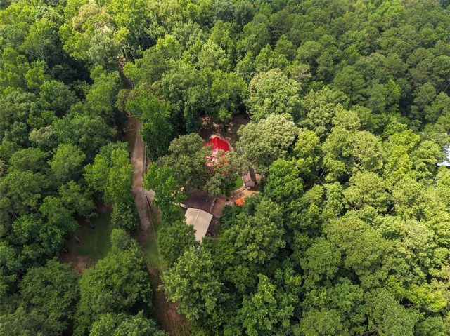 200 Cochran Lane, Coldspring, TX 77331