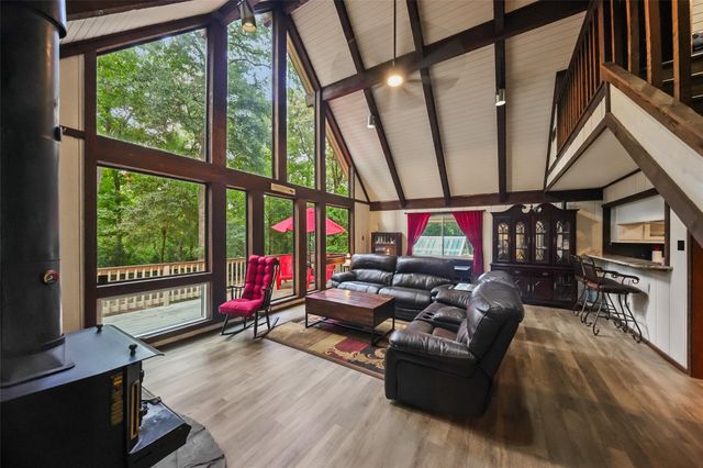 200 Cochran Lane, Coldspring, TX 77331