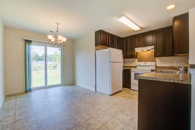 183 Brittondale Road, Summerville, SC 29485