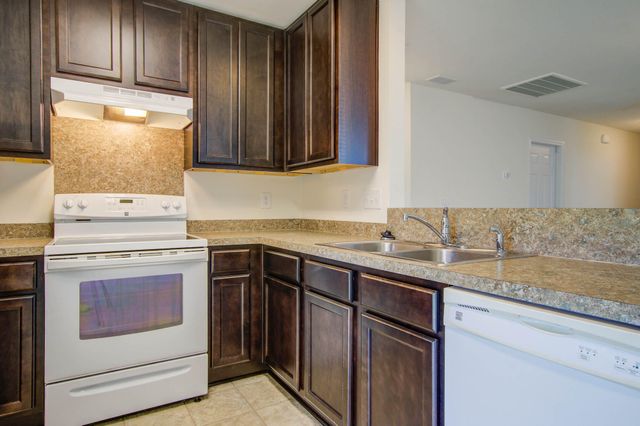 183 Brittondale Road, Summerville, SC 29485