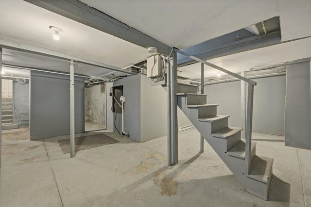 240 Washington St, Taunton, MA 02780