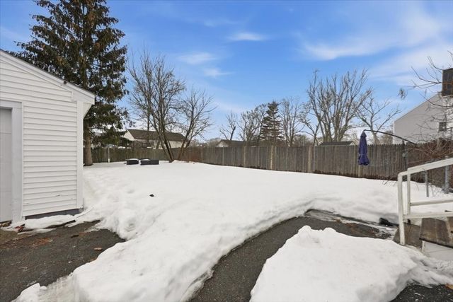 240 Washington St, Taunton, MA 02780