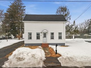 240 Washington St, Taunton, MA 02780