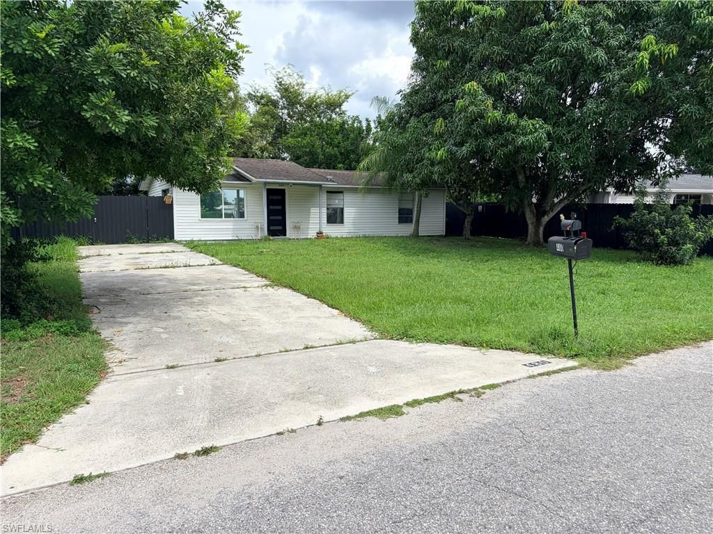 480 Valley DR, LEHIGH ACRES, FL 33936 — photo 3