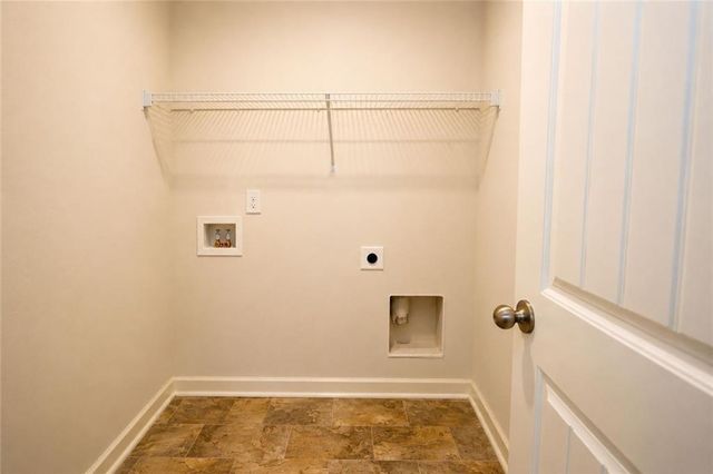 965 Athena Bend, Fairburn, GA 30213