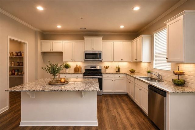 965 Athena Bend, Fairburn, GA 30213