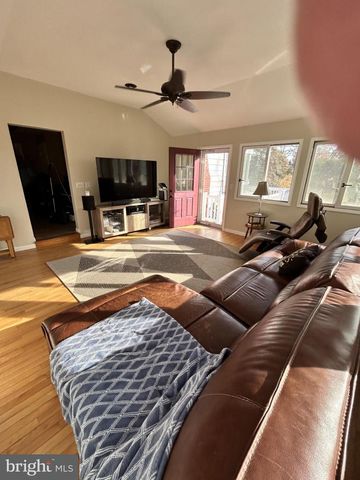 4200 SELLMAN RD, Beltsville, MD 20705