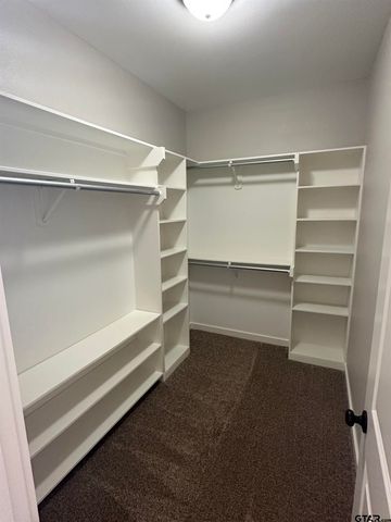 17010 Crossing Circle, Lindale, TX 75771