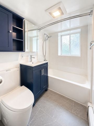 56 Bryon Rd 2, Brookline, MA 02467