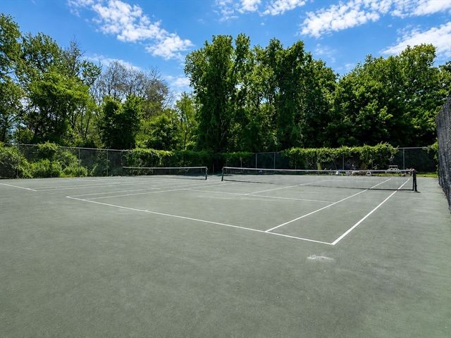 56 Bryon Rd 2, Brookline, MA 02467