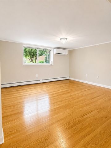 56 Bryon Rd 2, Brookline, MA 02467
