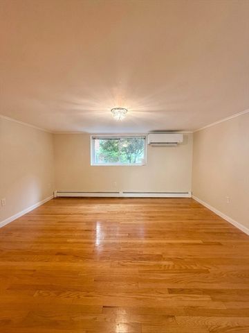 56 Bryon Rd 2, Brookline, MA 02467