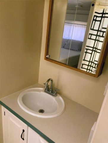 4597 Hopi Road, Golden Valley, AZ 86413