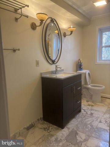 7425 DULANY DR, Mclean, VA 22101