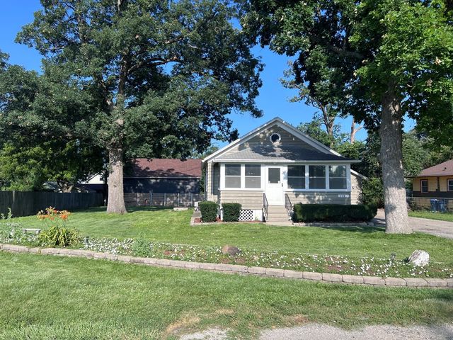 1127 HOWELL Place, Aurora, IL 60505