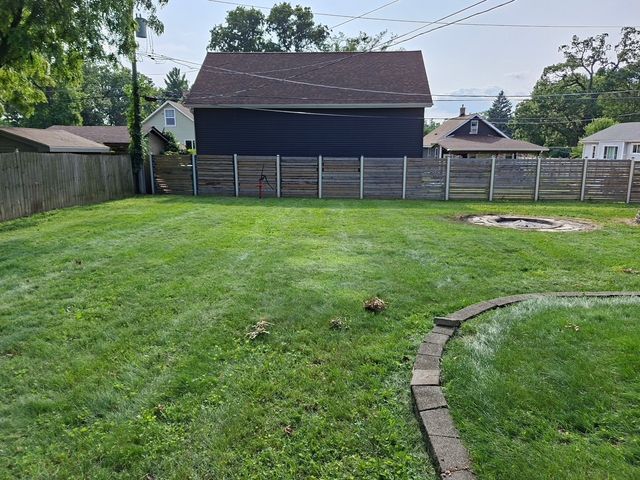 1127 HOWELL Place, Aurora, IL 60505