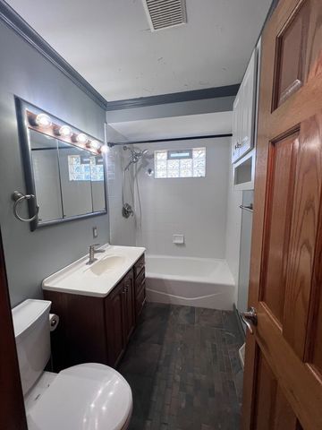 1127 HOWELL Place, Aurora, IL 60505
