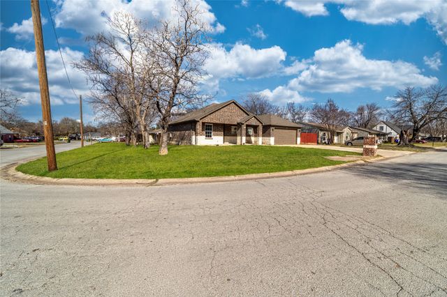 14001 Cimarron Drive, Balch Springs, TX 75180