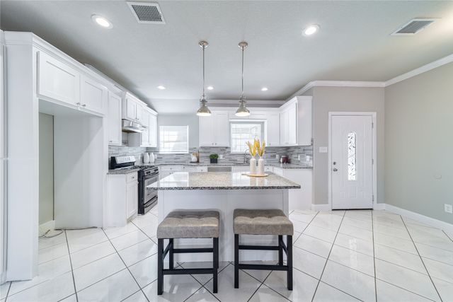 14001 Cimarron Drive, Balch Springs, TX 75180